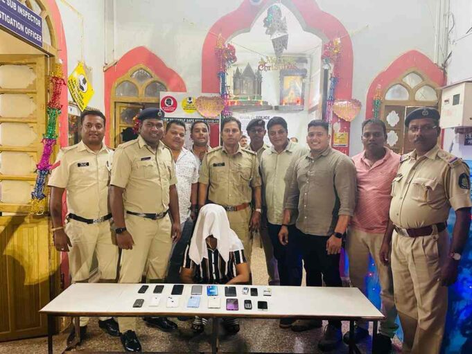 Bihar native nabbed with 16 stolen mobiles at Colva