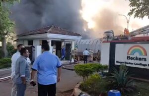 Massive fire engulfs paint factory at Pilerne; loss expected to be in crores; no injuries reported so far