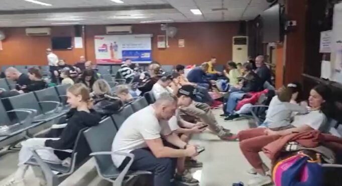 Moscow-Goa Charter Flight makes emergency landing in Gujarat’s Jamnagar following bomb threat; Dabolim Airport put on high alert