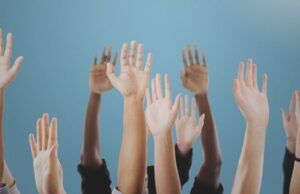 Assembly passes bill to elect Municipality chairpersons & deputy by show of hands