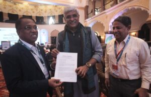 WRD Minister submits memorandum to Union Jal Shakti Minister over Mhadei diversion