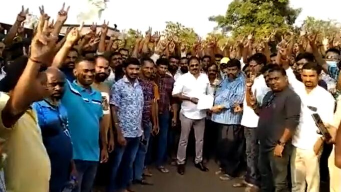 Taxi operators from Pernem withdraw agitation following written assurance by govt