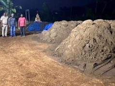 Large quantity of illegally extracted sand seized from Siolim
