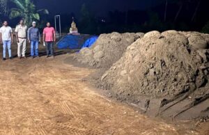 Large quantity of illegally extracted sand seized from Siolim