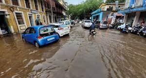 Several roads in Panaji flooded in first rain; water enters shops & houses in ‘Smart City ‘