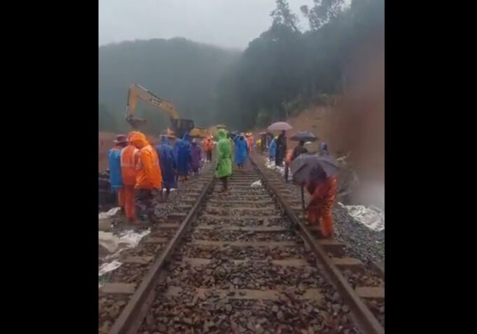 Landslide near Dudhsagar finally cleared; passenger trains yet to resume