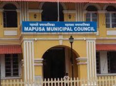 Mapusa Municipality takes up anti encroachment drive