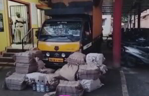 Karwar police seized Rs 1.18 lakh worth Goa made illegal liquor at Karwar