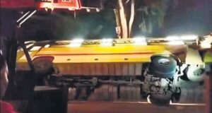 Goa-Mumbai bus meets with self-accident near Kolhapur, 3 from Pune family died on the spot