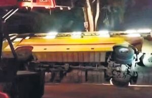 Goa-Mumbai bus meets with self-accident near Kolhapur, 3 from Pune family died on the spot
