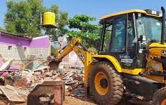 Sancoale Communidade begins demolition drive against 64 illegal houses on Communidade land