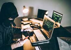 West Bengal duo arrested for stealing RS 4 lakh worth laptop & mobile from Calangute villa