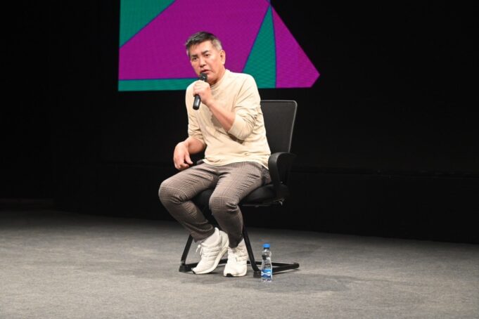 Film-making is commitment to say truthful stories : Brilliante Mendoza