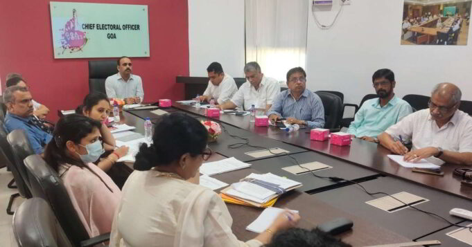 CEO holds meeting with political party representatives in view of Lok Sabha polls