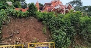 Retaining wall near Maruti temple at Mala, Panaji collapses