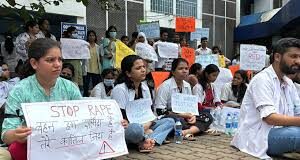 Kolkata Doctor Rape & Murder: Doctors stage protest outside GMC Hospital