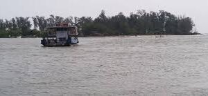 Cortalim-Marcaim ferry gets stuck midway amid heavy rains; reaches Marcaim after over 3 hours