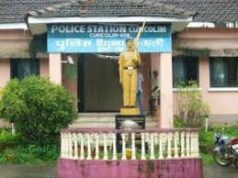 Cuncolim villagers block road, march onto police station demanding action against teachers in child injury matter