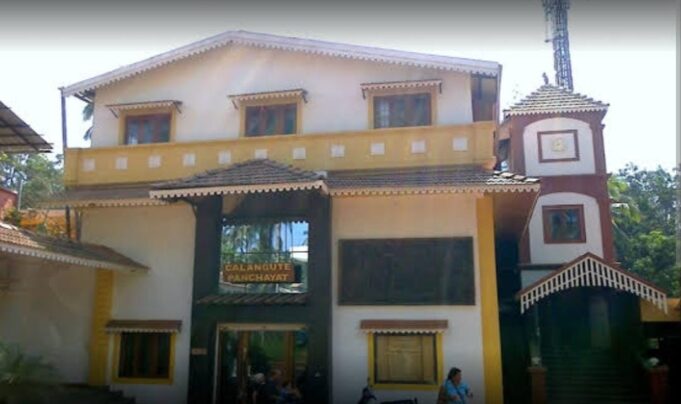 Calangute panchayat issues public notice announcing inspection of illegal roadside structures