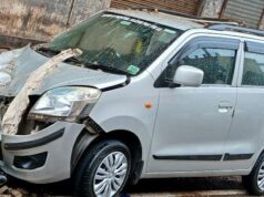 Portion of slab of old building collapses in Margao; 3 cars damaged