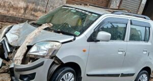 Portion of slab of old building collapses in Margao; 3 cars damaged