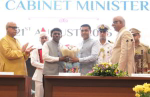 Digambar Kamat & Ramesh Tawadkar Sworn In as Ministers in Sawant Government