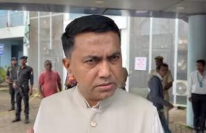 CM visits Rama Kankonkar at GMC; assures police protection