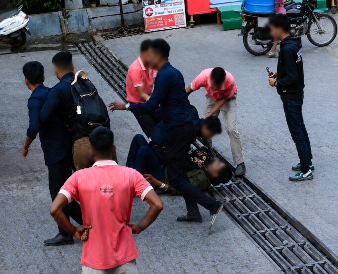 Five booked for assault, fuel theft at Caranzalem petrol pump