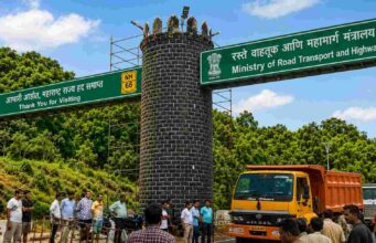 Maharashtra tourists block road near border checkpost over alleged assault at Morjim beach