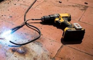 Worker dies of electrocution while installing aluminium shed at Anjuna