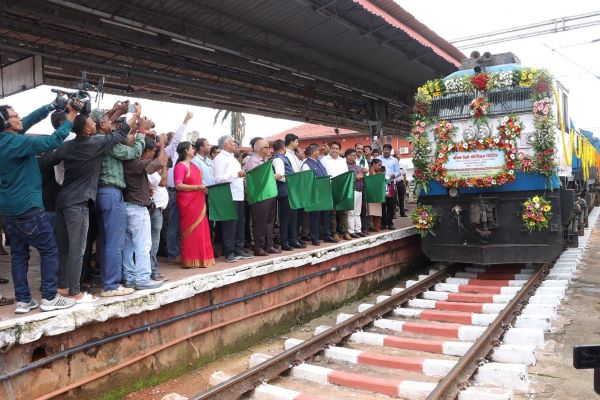 Madgaon-Karwar Express flagged off