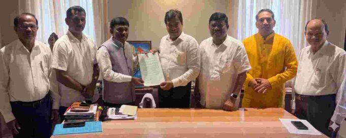 ST leaders submit memorandum to BJP chief, seek early implementation of reservation