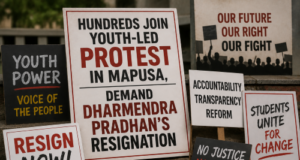 Hundreds Join Youth-Led Protest in Mapusa, Demand Dharmendra Pradhan’s Resignation