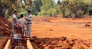 Machinery seized in raid on alleged illegal laterite quarry at Naquerim