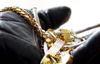 Domestic worker arrested over ₹1.20 crore jewellery theft in Sangolda